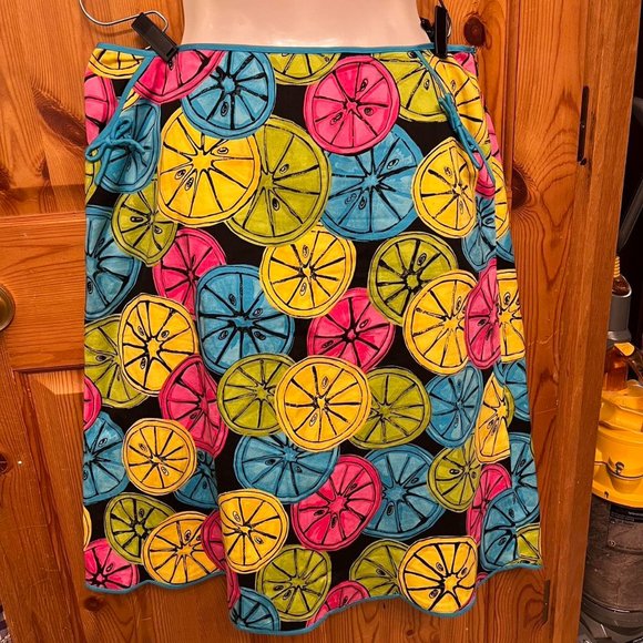 Lovely bright skirt SIze 12 97% Cotton 3% Spandex - Picture 3 of 4